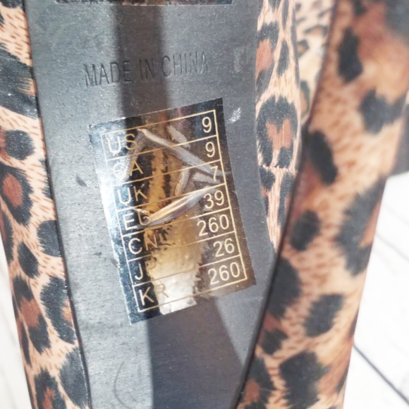 Forever 21 leopard print ultra high heels - Picture 6 of 7